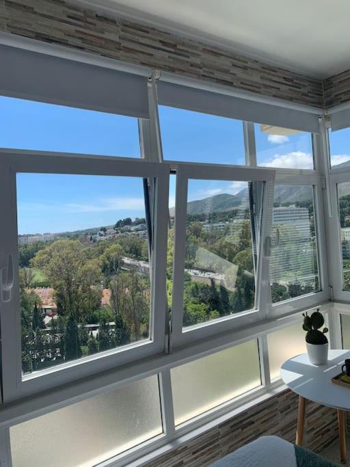 Alterhome Luminoso Estudio Con Piscina Y Maravillosas Vistas Торремолінос Екстер'єр фото